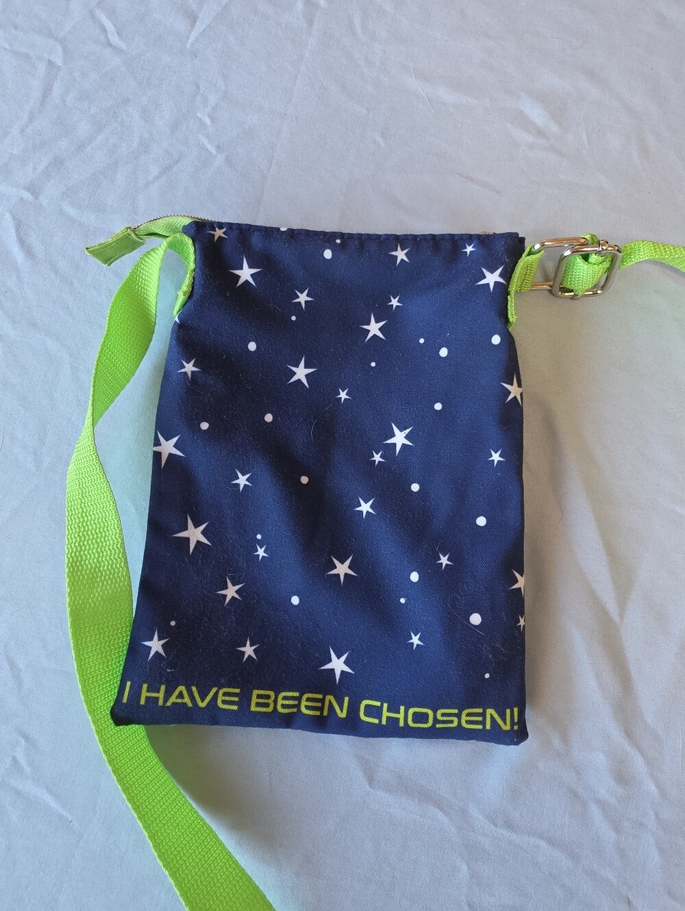Hot Topic Loungefly Disney Pixar Toy Story The Claw Passport Crossbody Bag - Picture 3 of 5